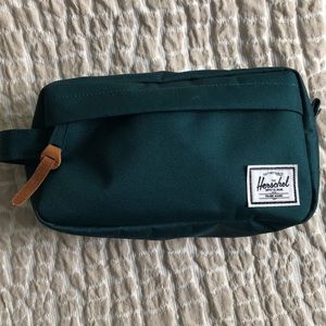 Toiletries/travel kit